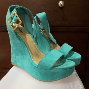 Size 5 wedges teal